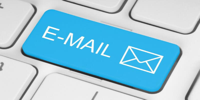 Gửi email truyền thống